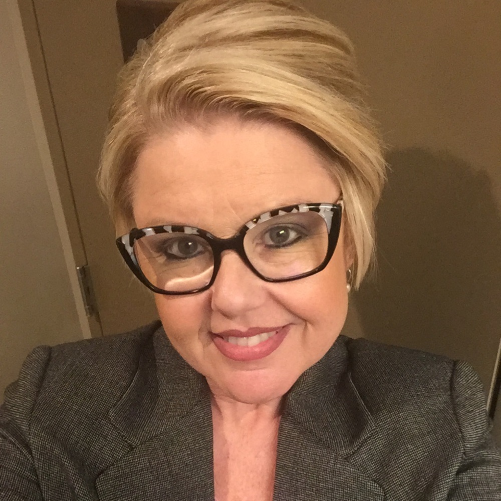 Meet your Posher, Sharon